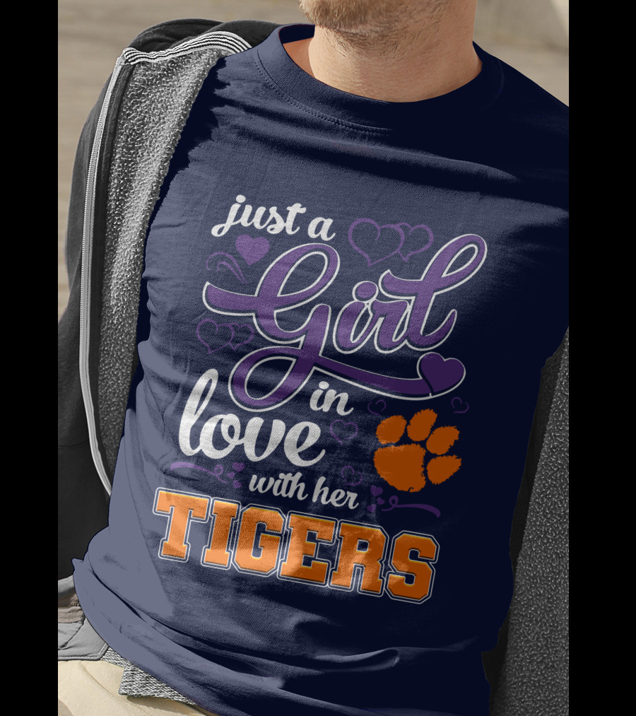 Just A Girl In Love With Her Clemson Tigers T-Shirt