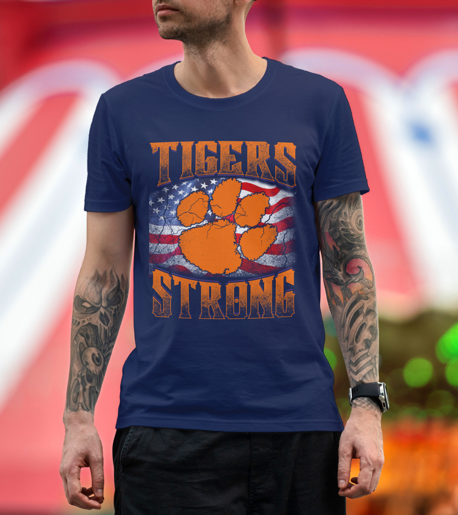 Clemson Tigers Strong American Flag Pawprint T-Shirt