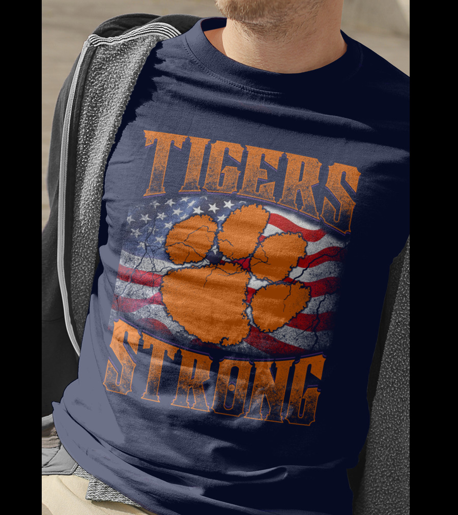 Clemson Tigers Strong American Flag Pawprint T-Shirt