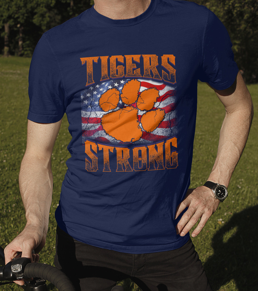 Clemson Tigers Strong American Flag Pawprint T-Shirt