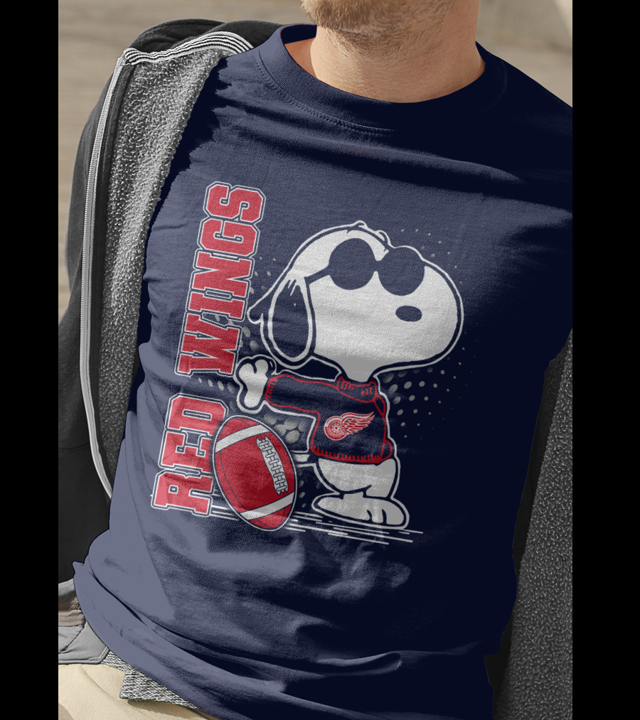 Red Wings Detroit Snoopy Football Peanuts T-Shirt