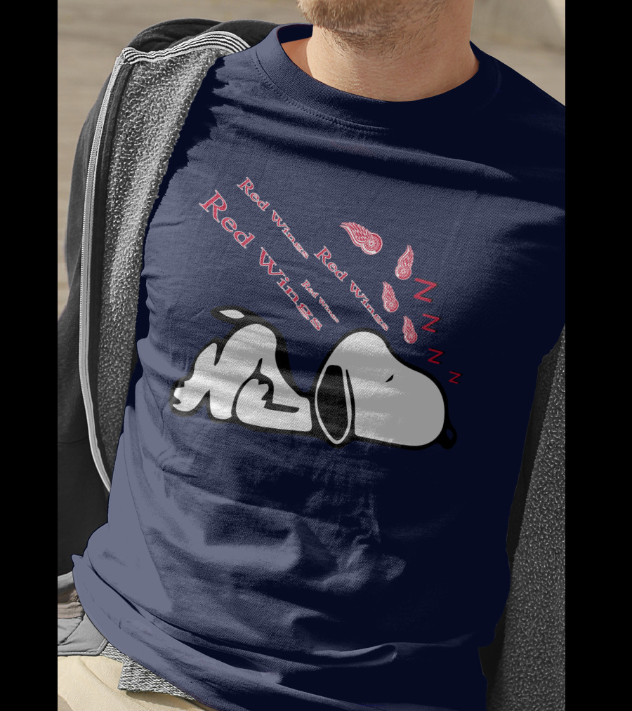 Red Wings Detroit Peanuts Snoopy Sleeping Hockey Team T-Shirt