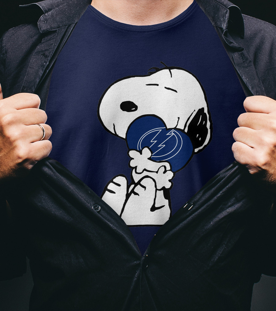 Tampa Bay Lightning Snoopy Hugging Heart T-Shirt