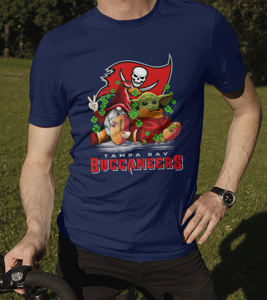 Tampa Bay Buccaneers Gnome And Baby Alien Football Peace T-Shirt