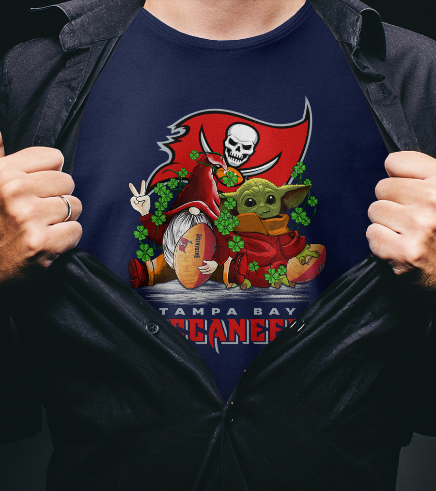 Tampa Bay Buccaneers Gnome And Baby Alien Football Peace T-Shirt