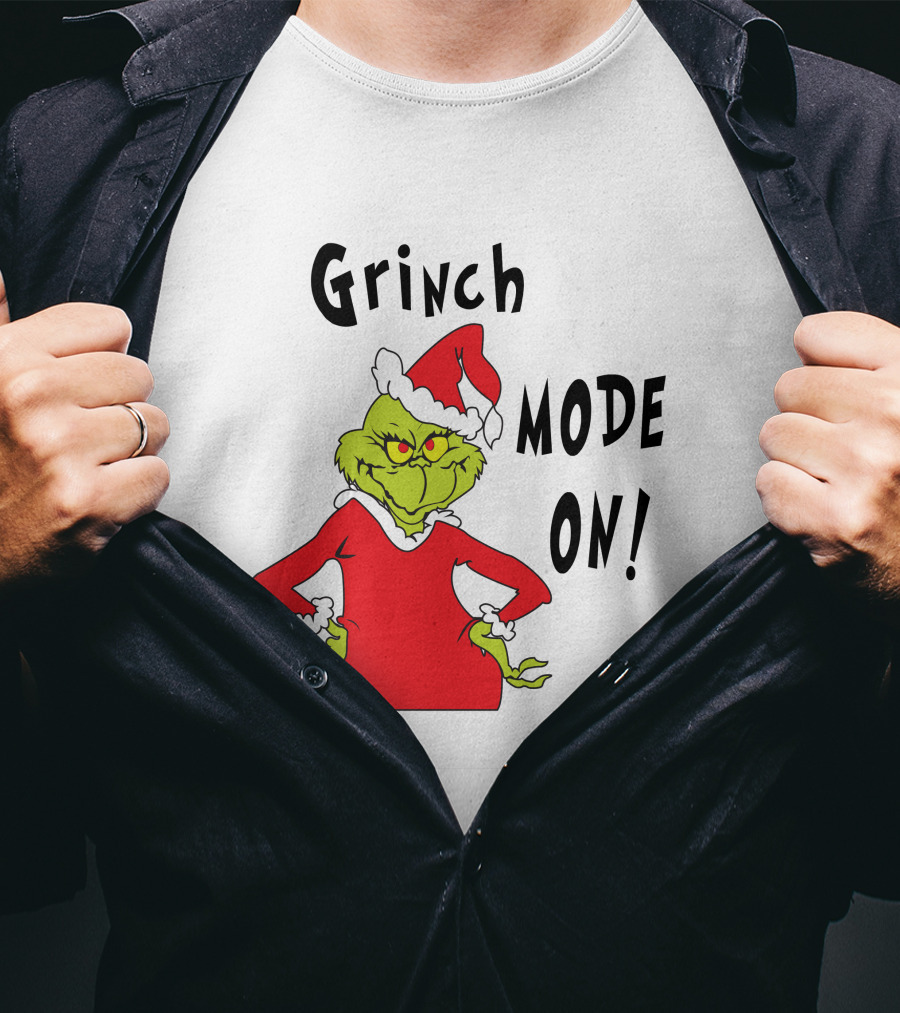 Grinch Mode On Santa Hat Red T-Shirt