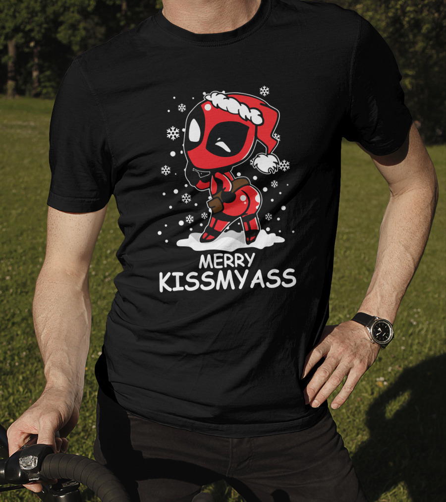 Merry KissMyAss Deadpool Santa Hat Snowflakes T-Shirt