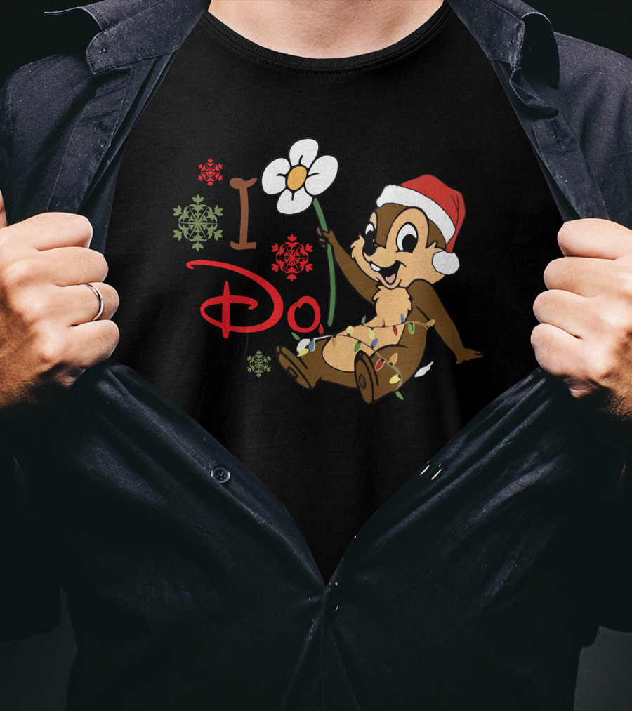 I Do Christmas Chipmunk Santa Hat Snowflakes Flower T-Shirt