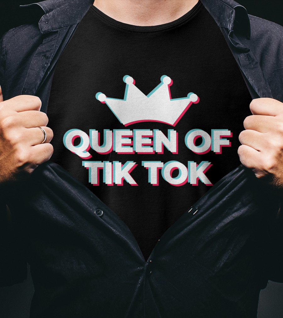 QUEEN OF TIKTOK Crown Text Three-Dimensional Look T-Shirt