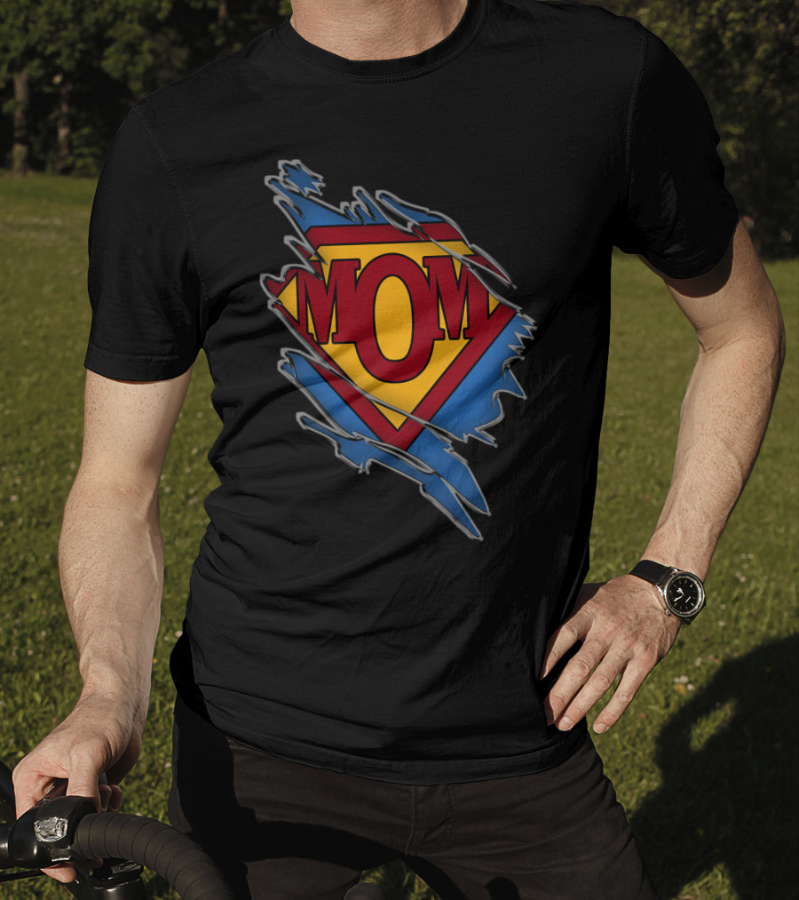 Super Mom Emblem With Superhero Style Crest T-Shirt