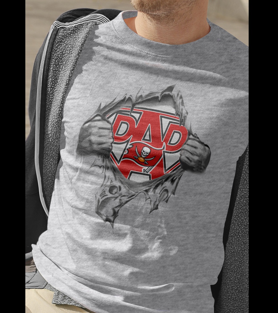 Super Dad Buccaneers Fan Logo Tampa Bay NFL Football T-Shirt