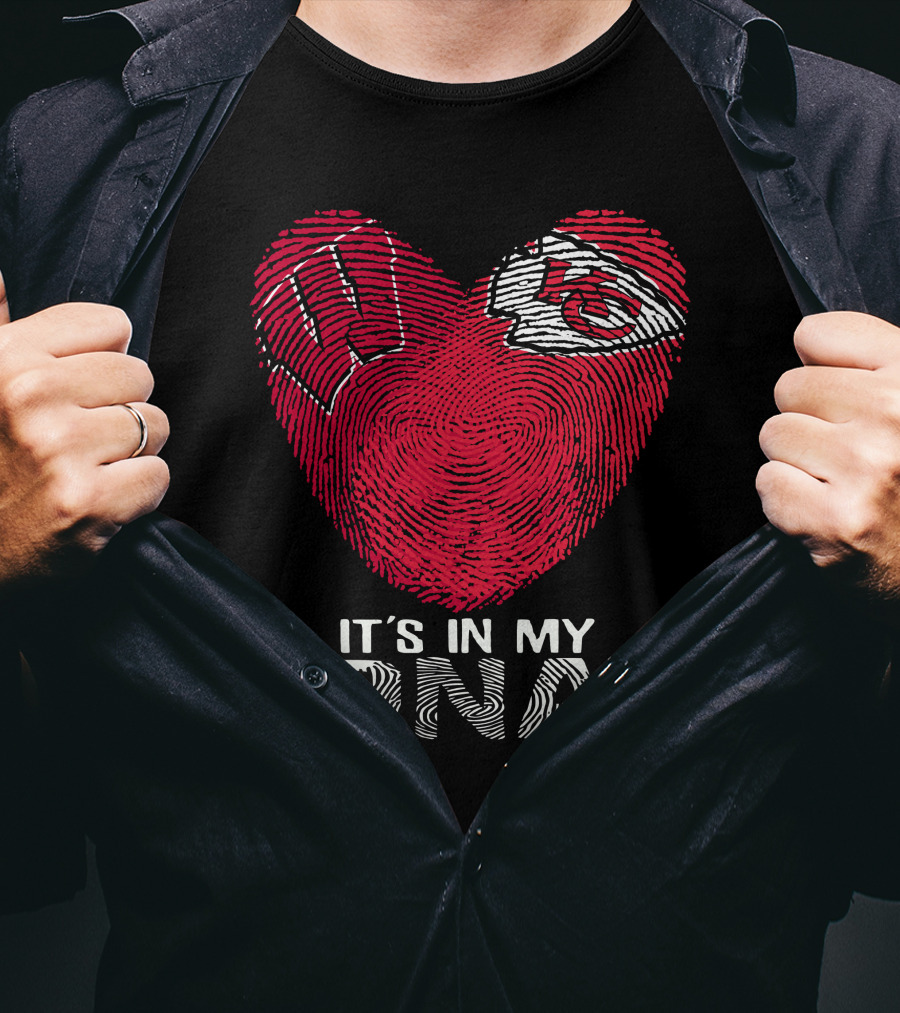 Wisconsin Badgers Chiefs Heart Fingerprint It's In My DNA T-Shirt