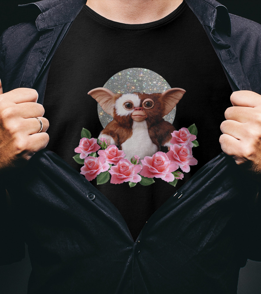 Mogwai Gizmo Glitter Moon With Pink Roses T-Shirt