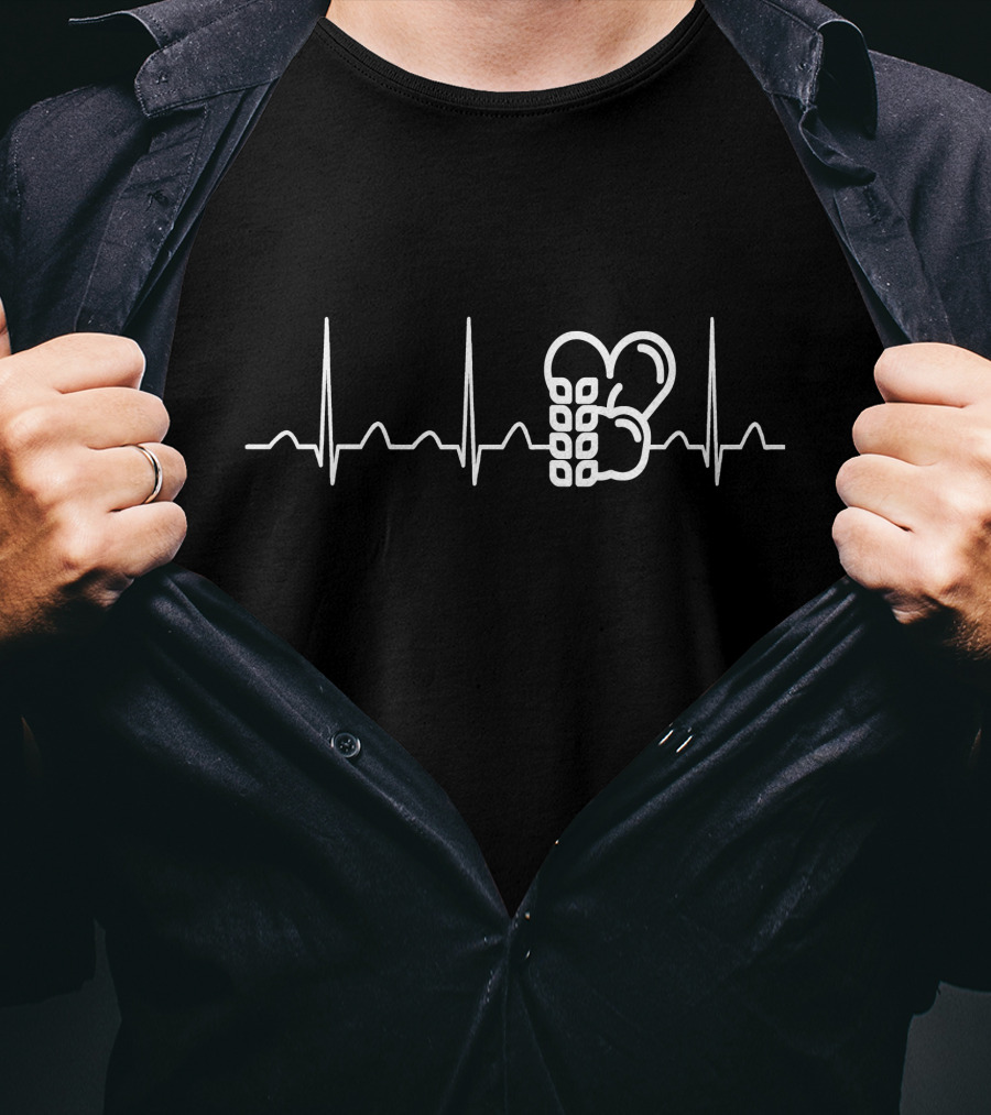 Nutritionist's Heartbeat Love For Apples And Broccoli T-Shirt