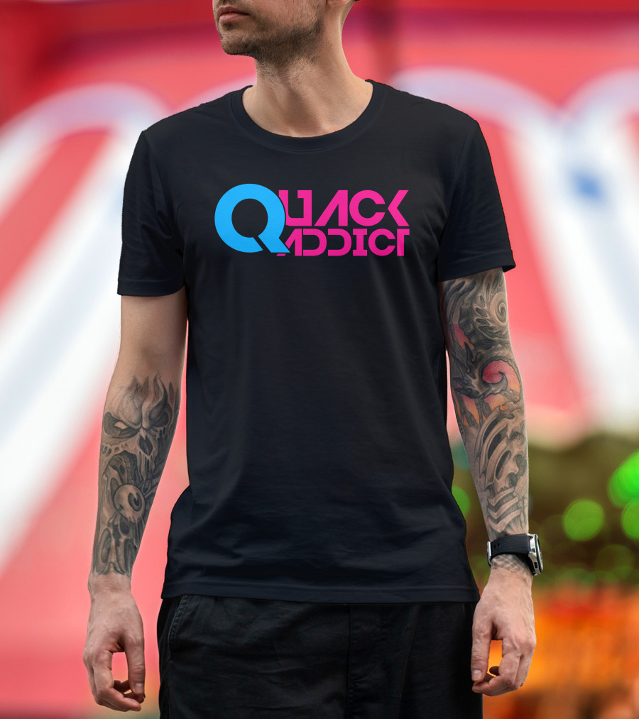 Quack Addict Bold Retro Style Typography T-Shirt