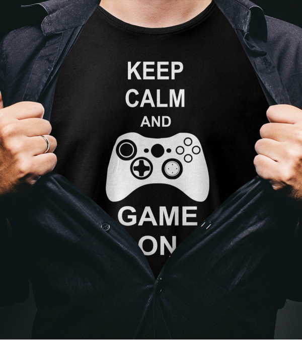 KEEP CALM AND GAME ON CONTROLLER T-Shirt