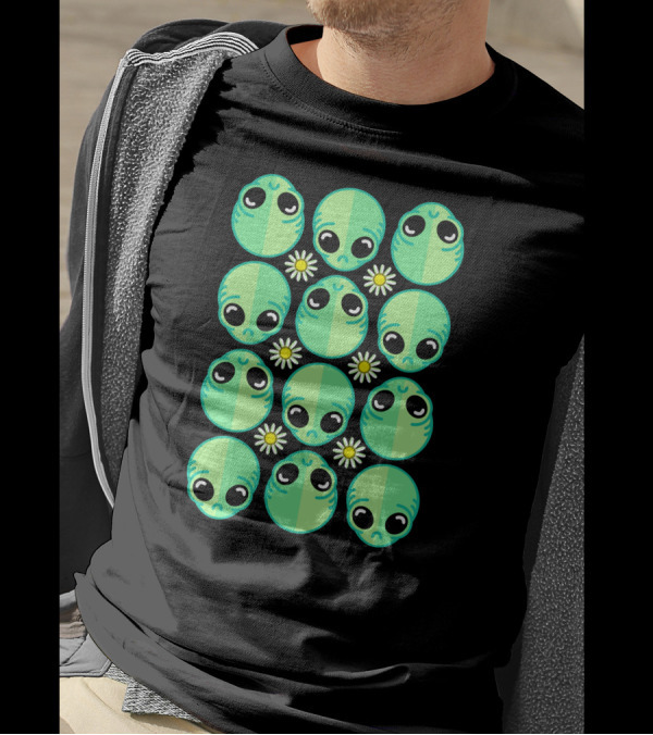 Sad Alien Daisy Pattern Nineties Grunge T-Shirt