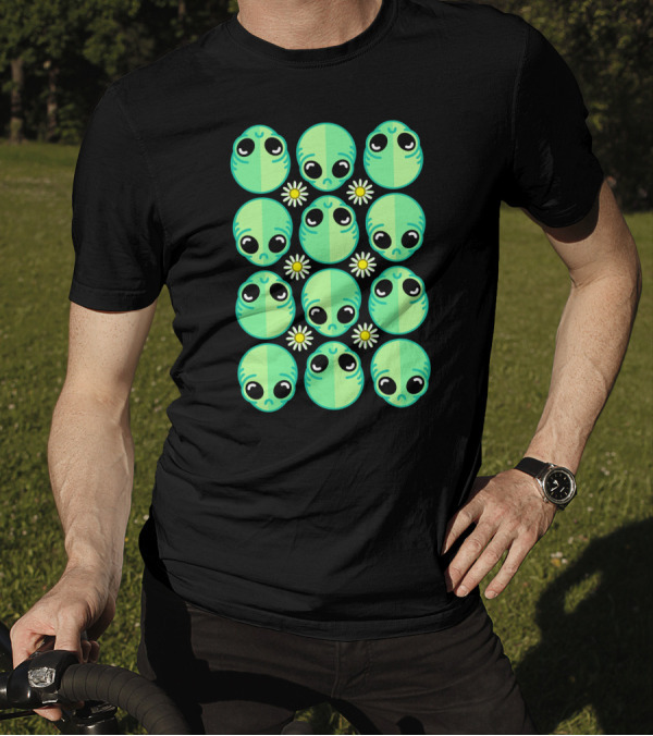 Sad Alien Daisy Pattern Nineties Grunge T-Shirt