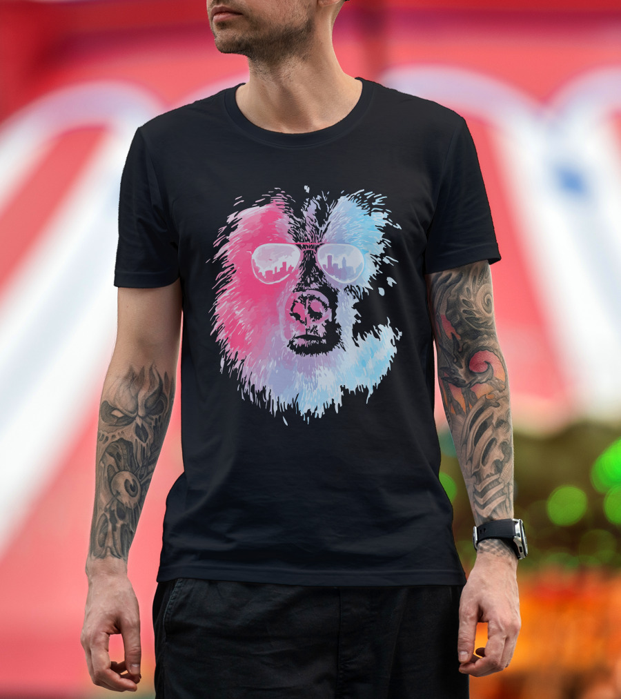 Call Of The Wild Bear with Sunglasses City Reflection T-Shirt