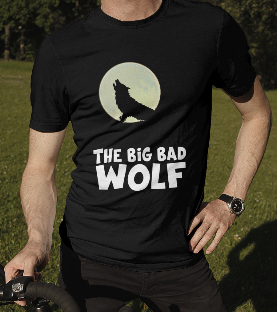 The Big Bad Wolf Howling At Moon With Flying Bat Halloween T-Shirt