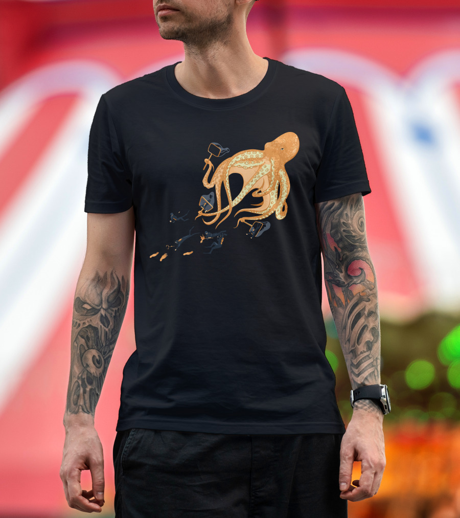 Baha I Has Nets Too Giant Octopus with Nets and Divers T-Shirt