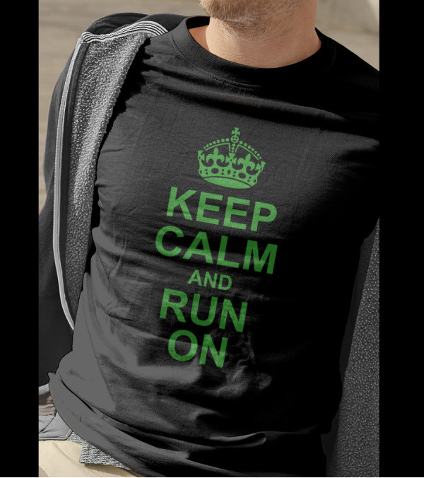 KEEP CALM AND RUN ON GREEN CROWN MOTIF T-Shirt