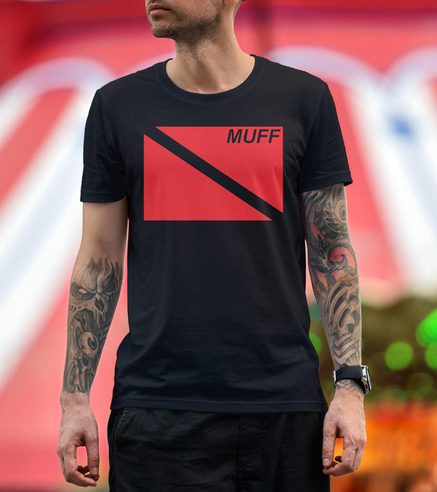 MUFF Dive Flag Red Diagonal Strip T-Shirt