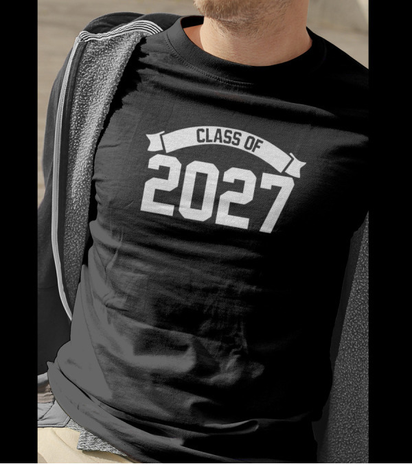 Class Of 2027 Novelty High School Elementary Graduation Banner T-Shirt