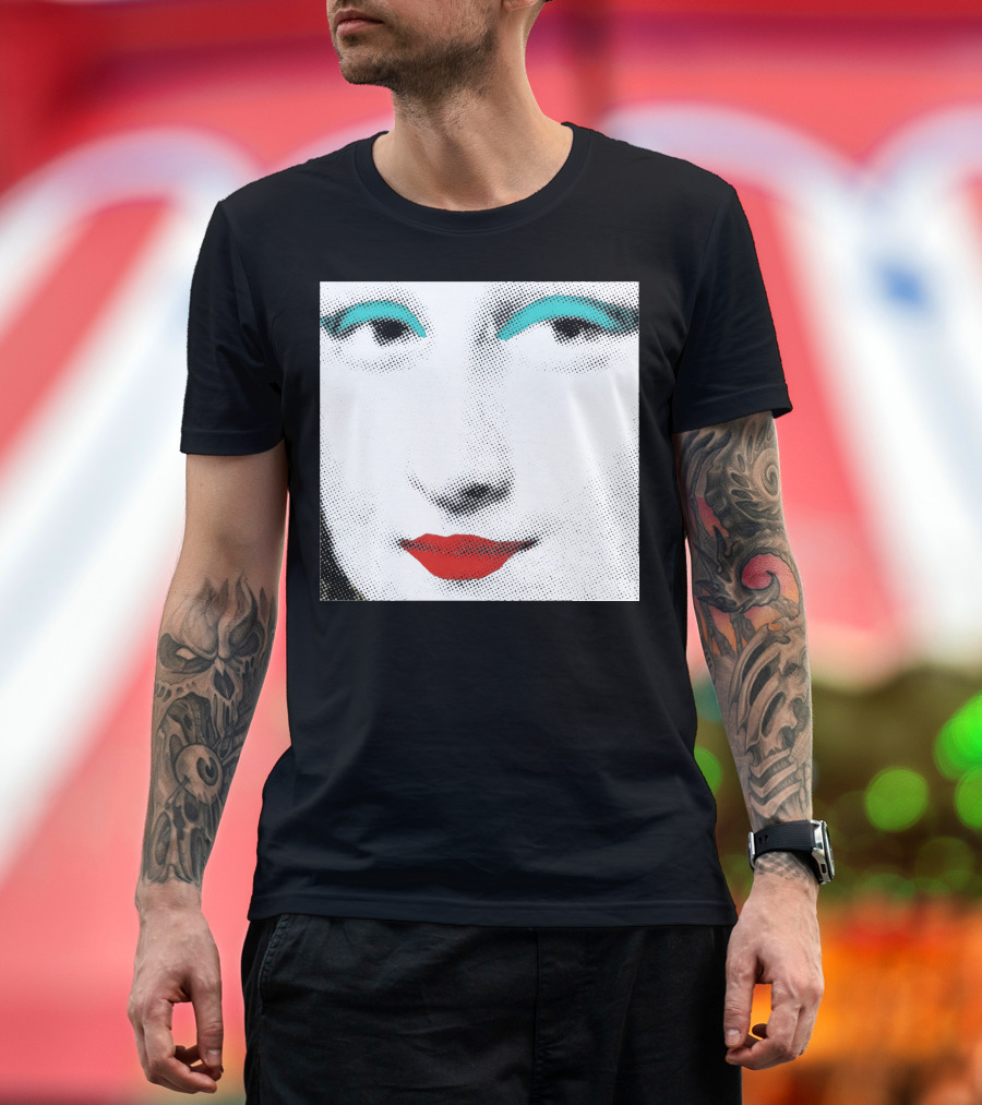 Monalisa Pop Art Portrait with Blue Eyeshadow and Red Lips T-Shirt