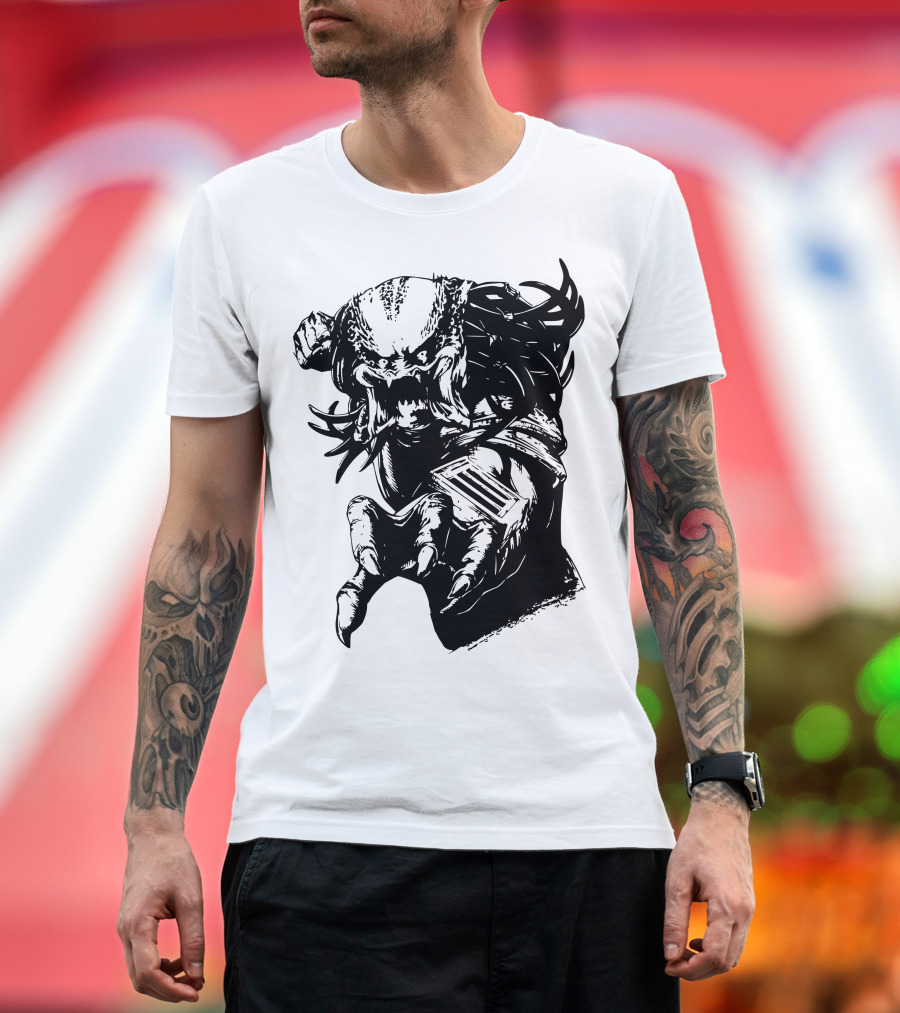 Predator Iconic Alien Hunter Threatening Stare T-Shirt