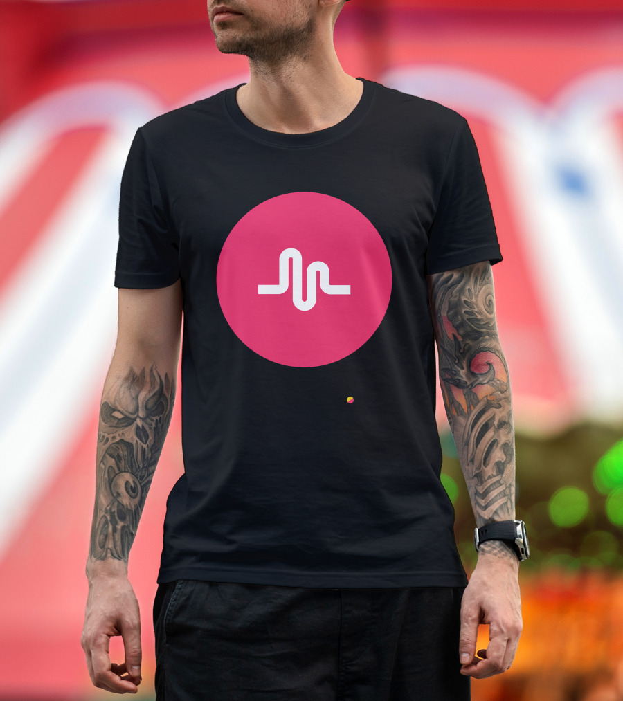 musical.ly Logo Pink Circle T-Shirt