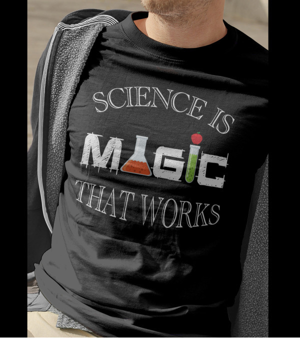 Science Is Magic That Works Chemistry Flask Apple T-Shirt