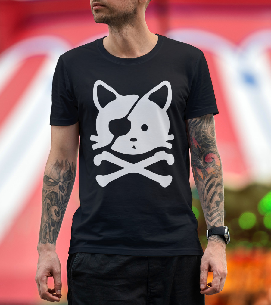Chat Pirate Cat Skull Crossbones T-Shirt