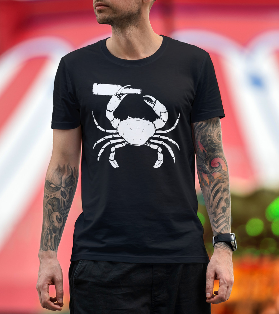 Crabs Sea Creature Crab Holding A Bottle T-Shirt