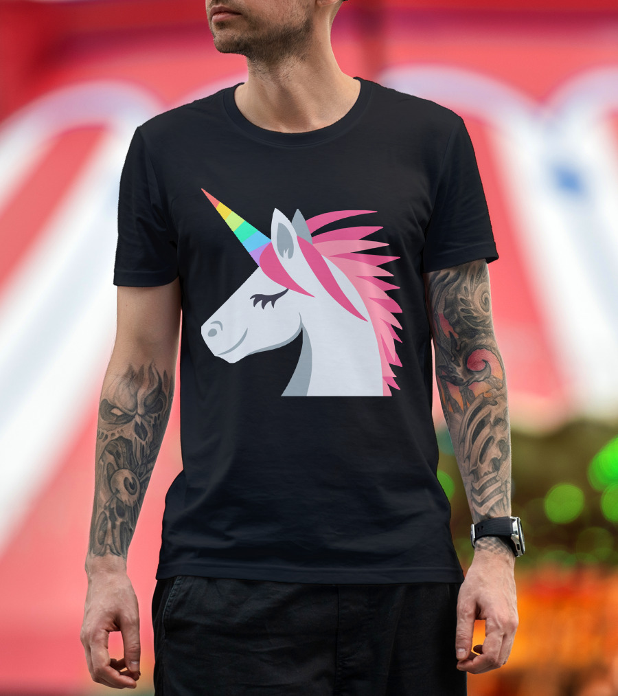 Cute Unicorns Head with Rainbow Horn and Pink Mane T-Shirt