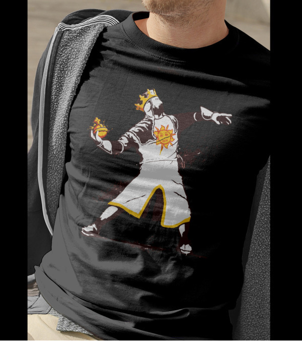 Monty Python Holy Grail Knight With Sun Emblem And Crown T-Shirt
