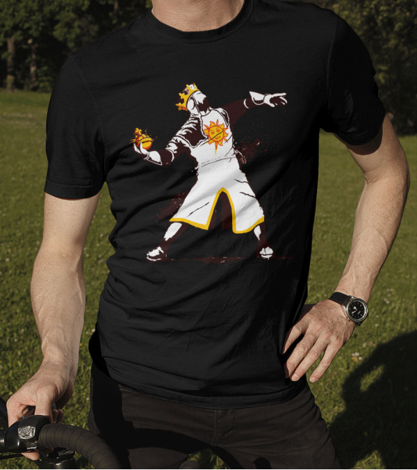 Monty Python Holy Grail Knight With Sun Emblem And Crown T-Shirt