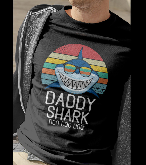 Daddy Shark Doo Doo Doo Vintage Stripes Sunglasses T-Shirt
