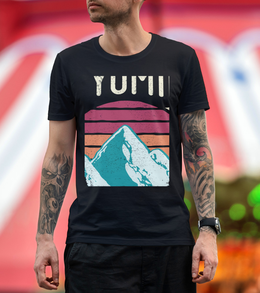 Retro Wyoming WY Mountains Sunset Wildlife T-Shirt