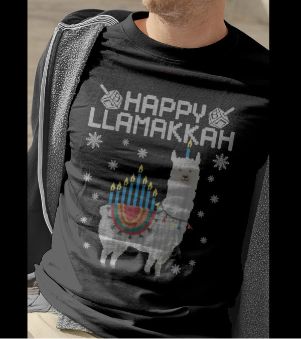 Happy Llamakkah Cute Llama Menorah Dreidel Snowflakes Hanukkah T-Shirt