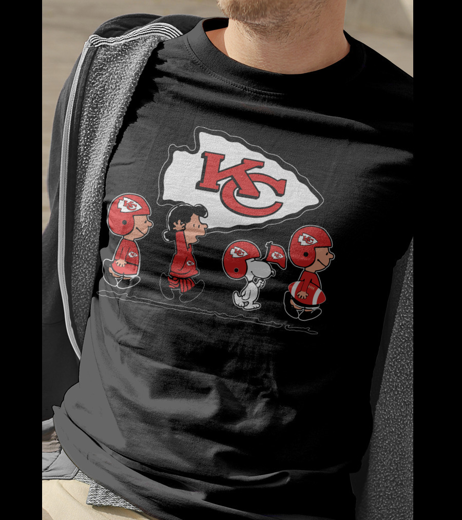 Snoopy Peanuts Kansas City Chiefs NFL Team Spirit T-Shirt