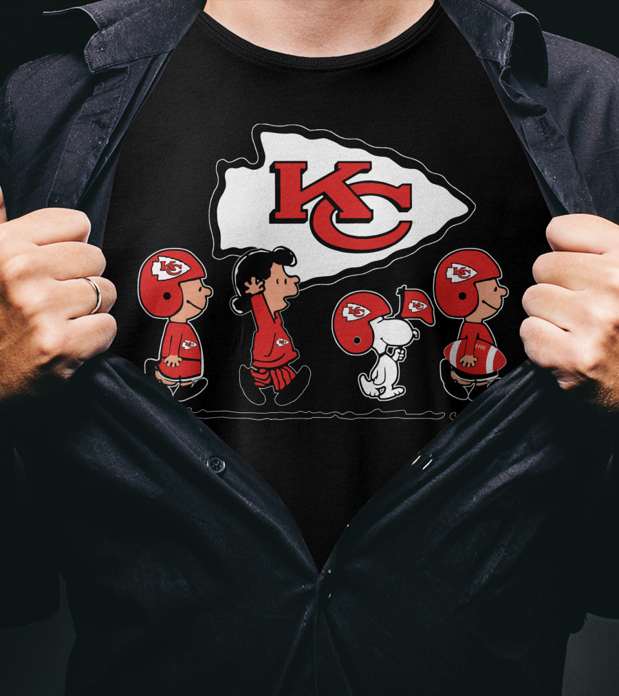Snoopy Peanuts Kansas City Chiefs NFL Team Spirit T-Shirt