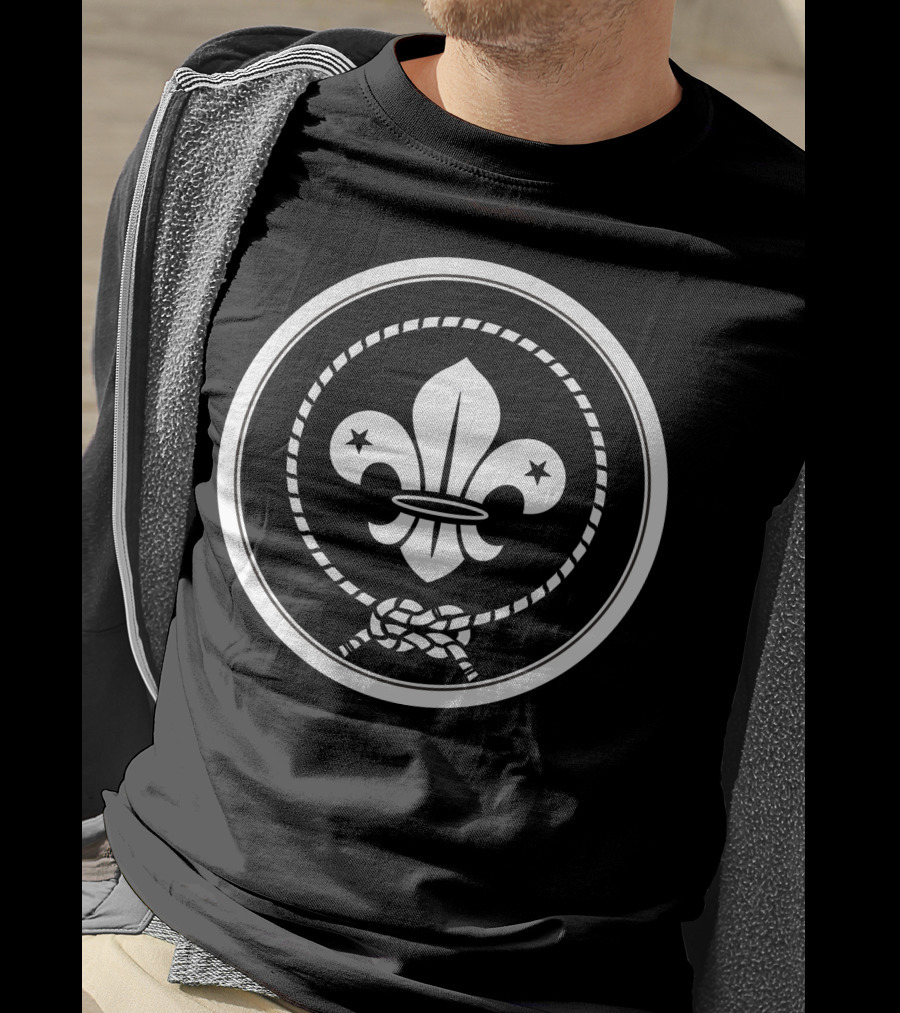Fleur-de-lis Rope Circle Knot Scout Emblem T-Shirt