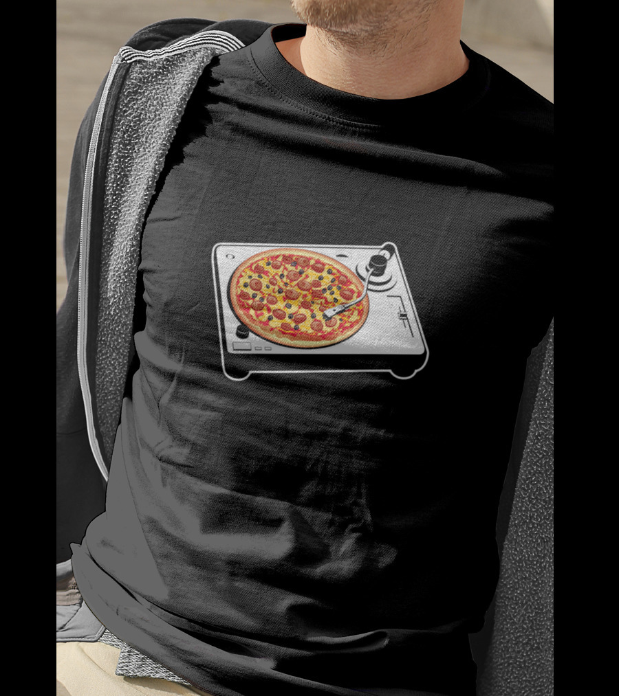 Pizza Turntable DJ Plate T-Shirt