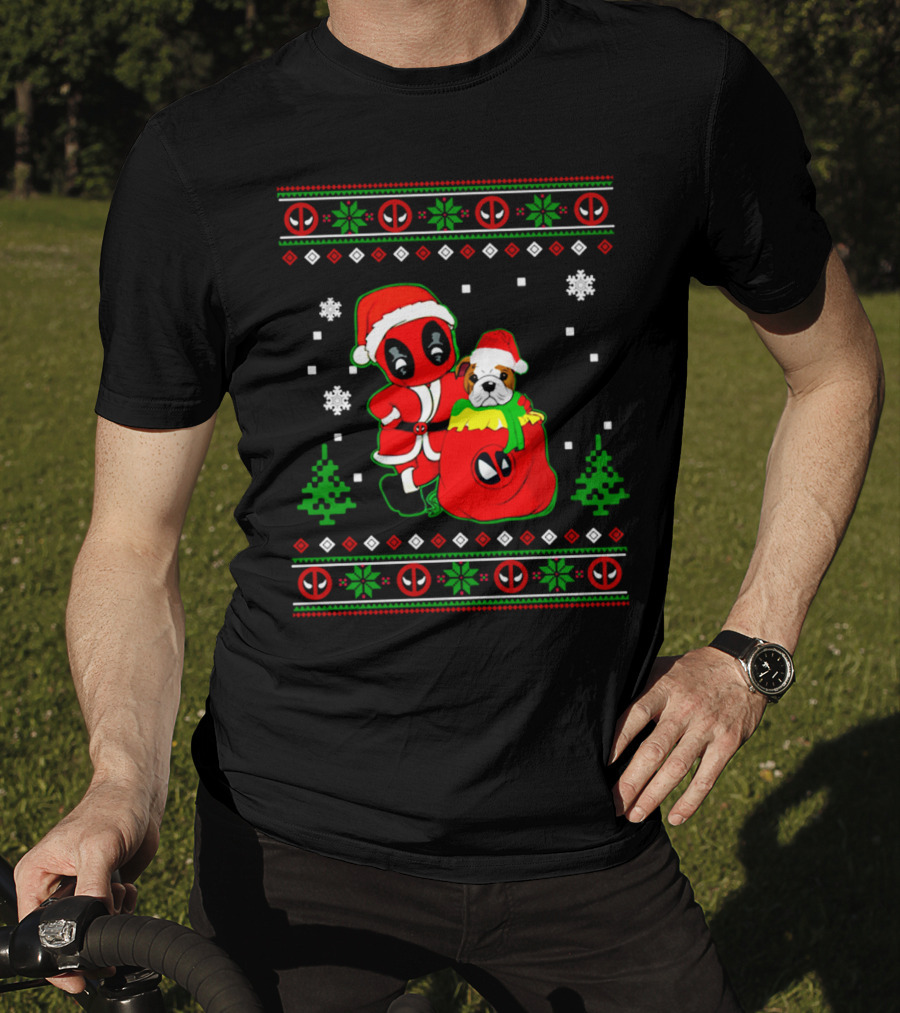 Deadpool Bulldog Christmas Santa Ugly Sweater Snowflakes Trees T-Shirt