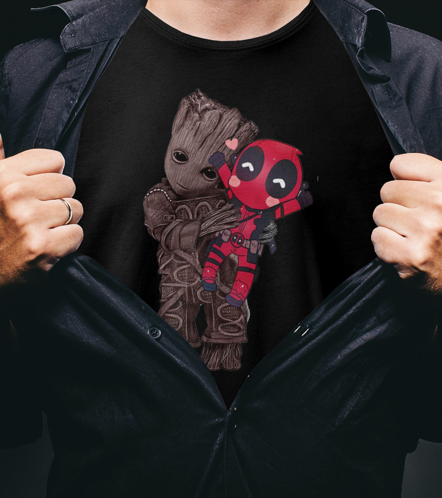 Groot Hugging Chibi Deadpool With Hearts T-Shirt