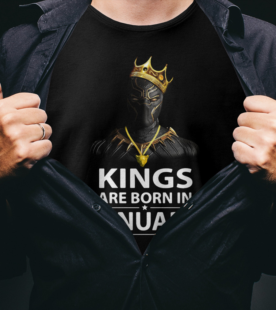 Kings Are Born In January Black Panther With Crown And Necklace T-Shirt