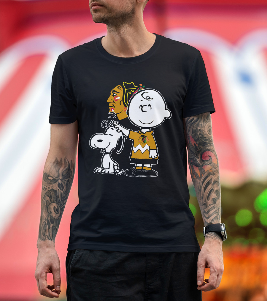 Chicago Blackhawks Charlie Brown And Snoopy T-Shirt
