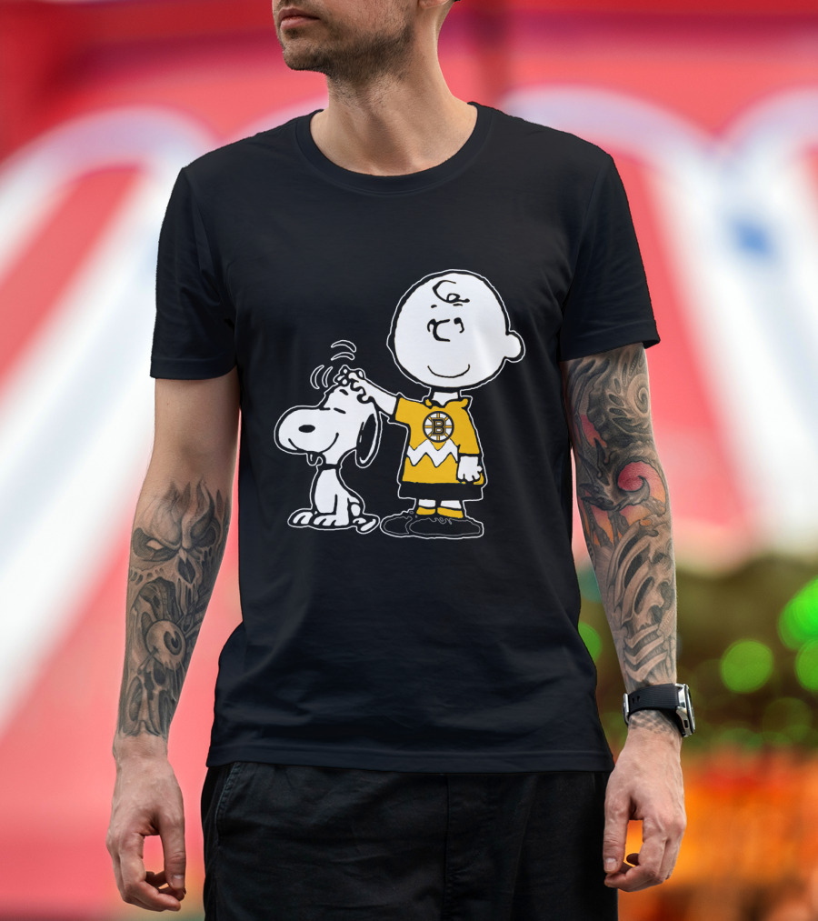 Boston Bruins Snoopy Charlie Brown Peanuts T-Shirt