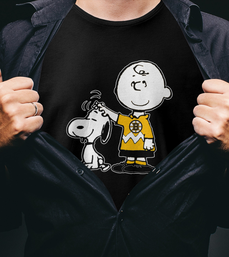 Boston Bruins Snoopy Charlie Brown Peanuts T-Shirt